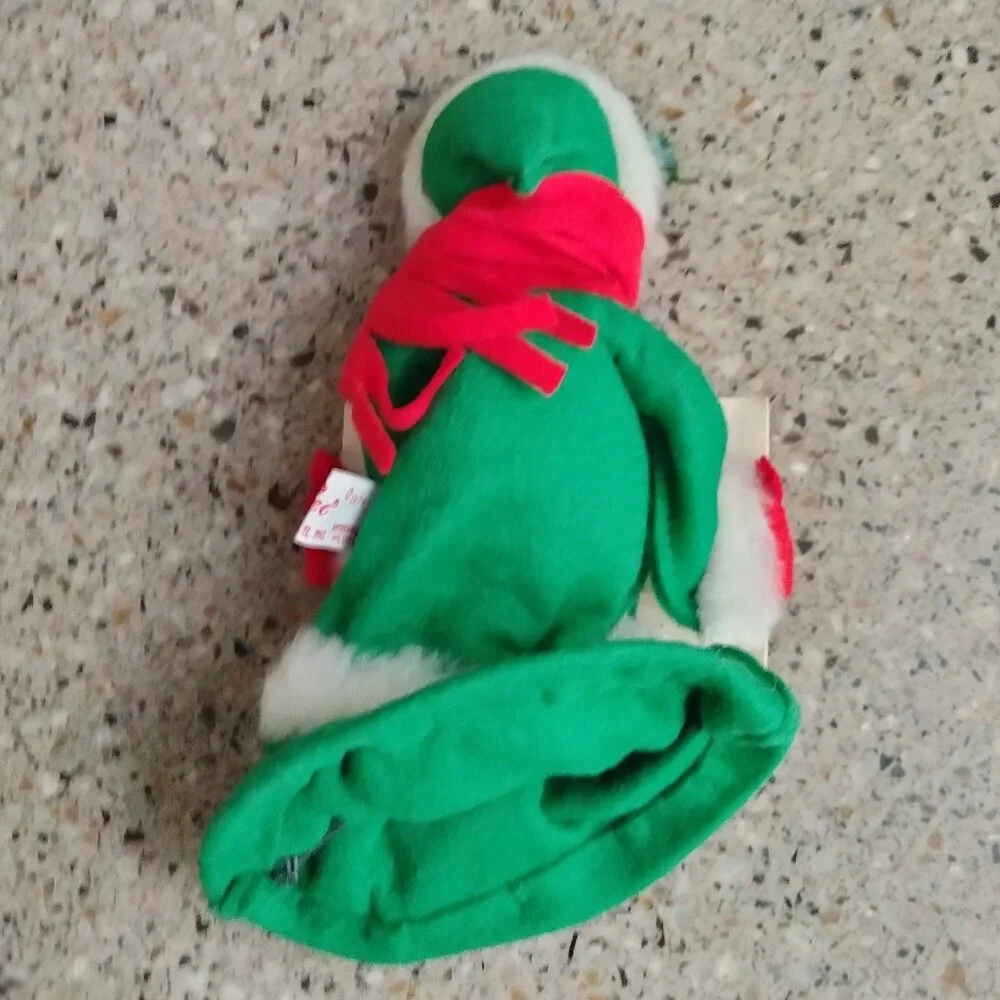 Vintage 1974 Annalee Christmas Caroler